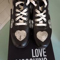 scarpe Moschino