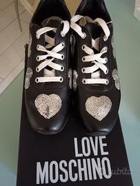 scarpe Moschino