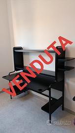 Scrivania da gaming FREDDE Ikea 