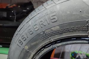Pneumatici 195/65R15