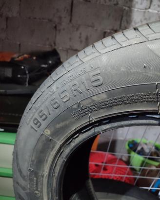 Pneumatici 195/65R15