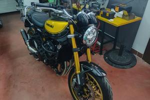 Moto Kawasaki 900RS SE