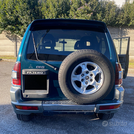 mitsubishi payero