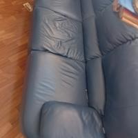 DIVANO  IN PELLE DA 3 POSTI