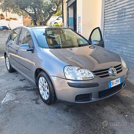 Vw Golf 5 Tdi 1.9    6 marce