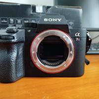 Sony A7 R III