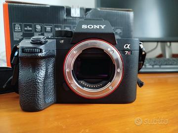 Sony A7 R III