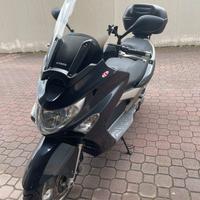 Scooter kymco