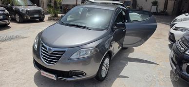 Lancia Ypsilon YPSISILON 0.9 TWINAIR ECOCHIC GOLD