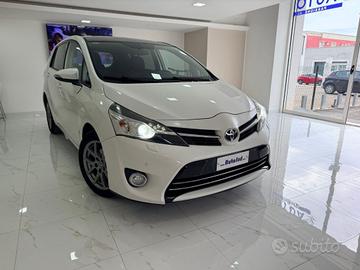 TOYOTA Verso 2.0 D Active 7 posti