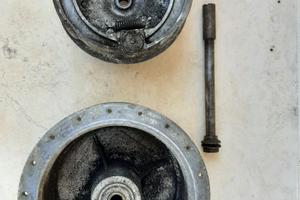 Mozzo tamburo freno anteriore moto d'epoca