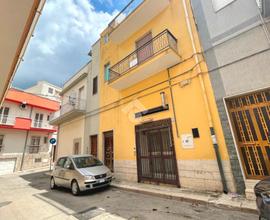 CASA INDIPENDENTE A CANOSA DI PUGLIA