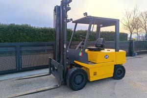 Carrello elevatore OM DI40C a gasolio