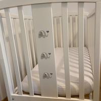 Lettino con Sbarre con materasso e giostra