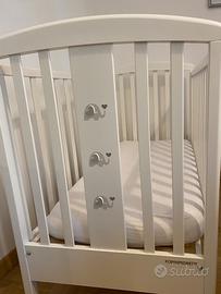 Lettino con Sbarre con materasso e giostra