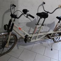 bici tandem a due