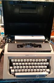 macchina da scrivere vintage 