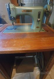Macchina da cucire anni '50 marchio Aster