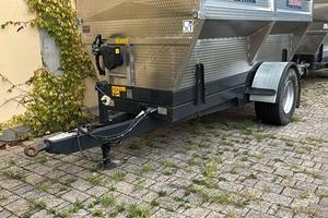 Rimorchio Agricolo con svuotamento coclea