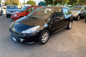 Peugeot 307 1.4 Benz. 88cv 5p. D-Sign