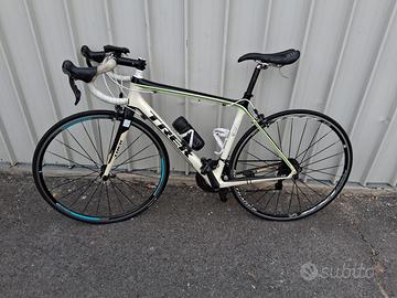 bici corsa trek madone