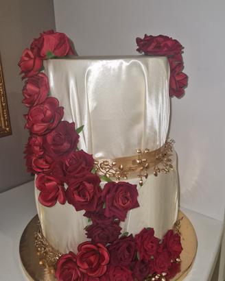 Torta scenografica in raso