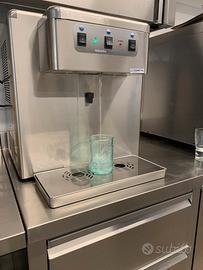 Erogatore depuratore acqua naturale e frizzante