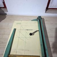 Taglierina a Ghigliottina Manuale