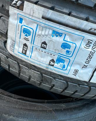 4 Pirelli P Zero 265/35/20 xl