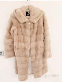 pelliccia di visone con cappuccio 