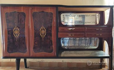 Antico comò credenza vetrina cassettiera radica