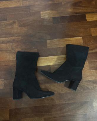 tacco basso nero in velluto