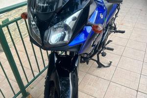 Suzuki v strom 650 dl