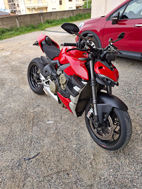 Ducati streetfighter v4 2021/2022