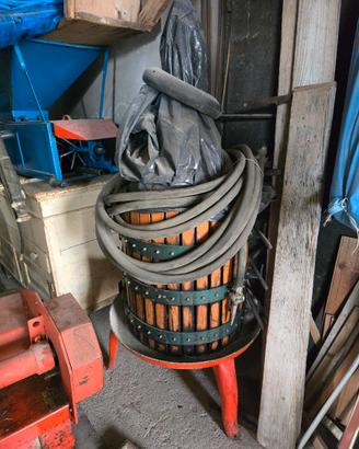 Torchio per Uva per piccoli produttori/espositori