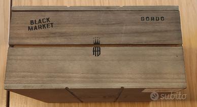 Scatola sigari vuota