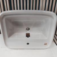 Lavabo serie Sintesi, marca Cesame,  rosa chiaro