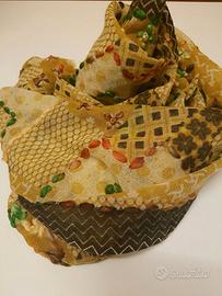 Stock Sciarpe e foulard