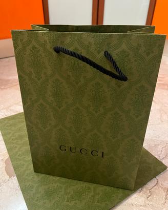 Busta Gucci