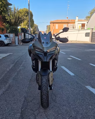 Ducati Multistrada V2S S Travel