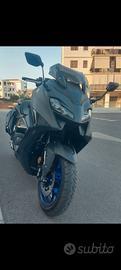 T max Yamaha