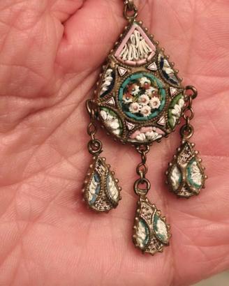 Ciondolo in micro mosaico con catena in argento 