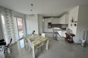 Nuovo appartamento arredato. BEN SERVITO