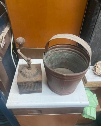 Sveglia depoca maciniio caffè vintage
