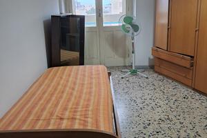 Stanza singola via monte santo 18