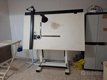 Tavolo da disegno tecnico
