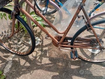 Bici vintage freni a bacchetta. Da aggiustare