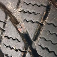n 2 gomme invernali blizzak  bridgestone 185 65 15
