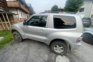 Pajero 3.2 v60 2001