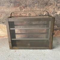 Espositore bacheca porta oggetti navale ottone